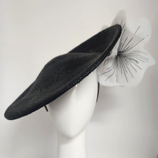 Monique Saucer in Textured Straw Poppy Flower Trim in Black and White Spring Racewear Headpiece