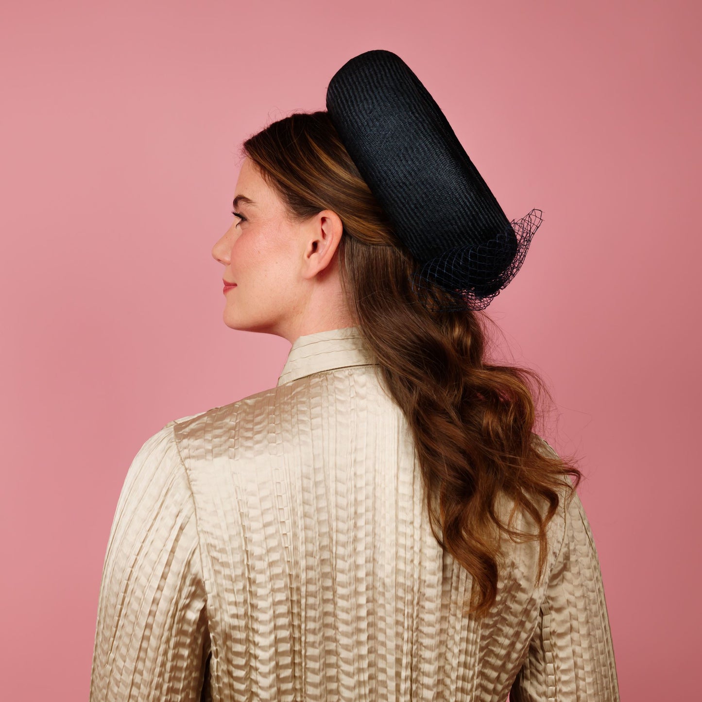 Aurellia ring pillbox in navy with veiling bow