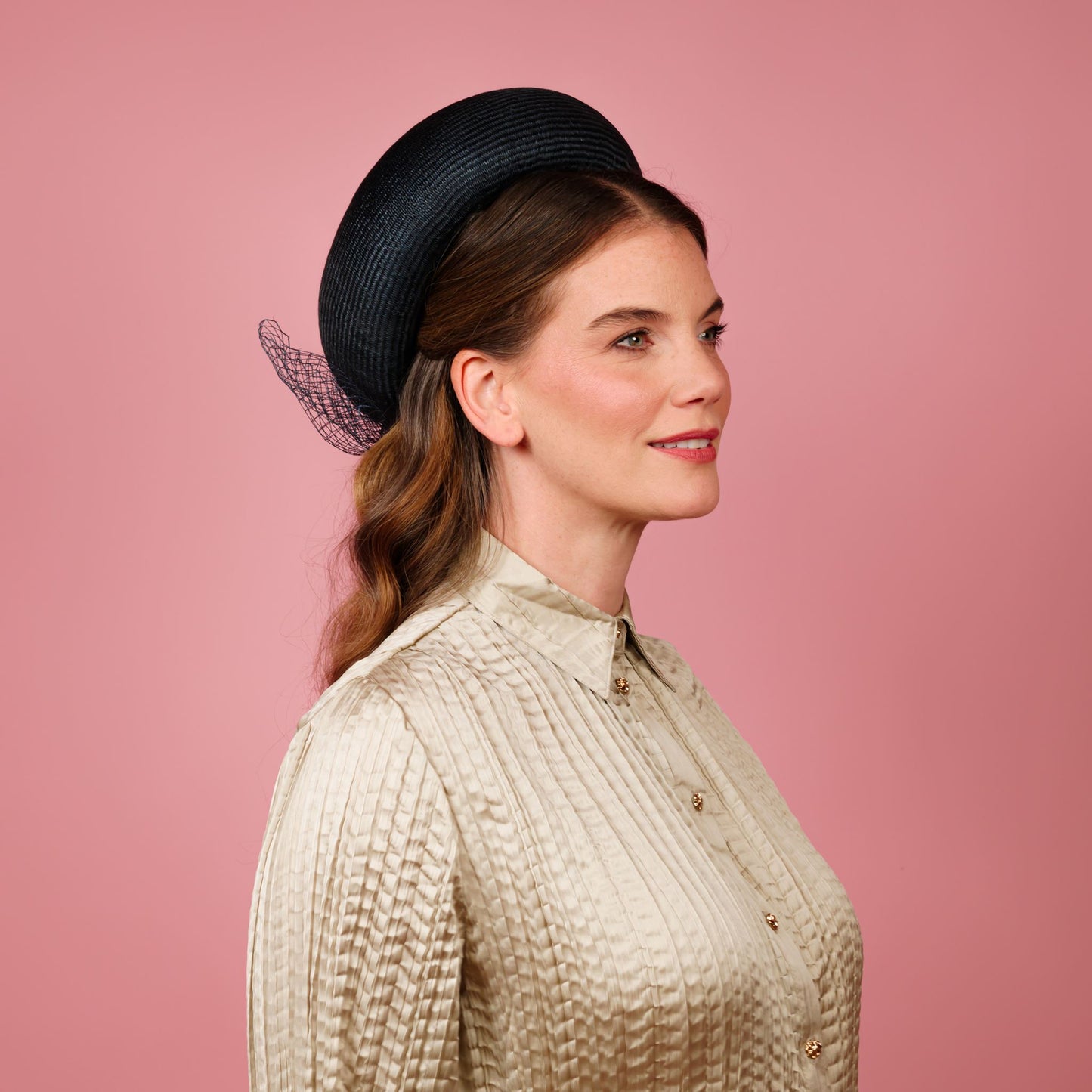 Aurellia ring pillbox in navy with veiling bow