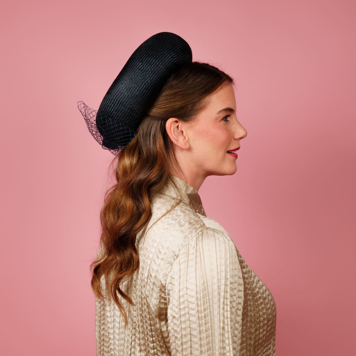 Aurellia ring pillbox in navy with veiling bow