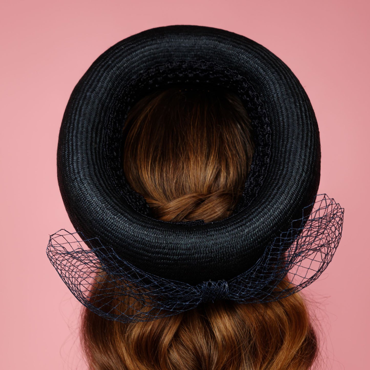 Aurellia ring pillbox in navy with veiling bow