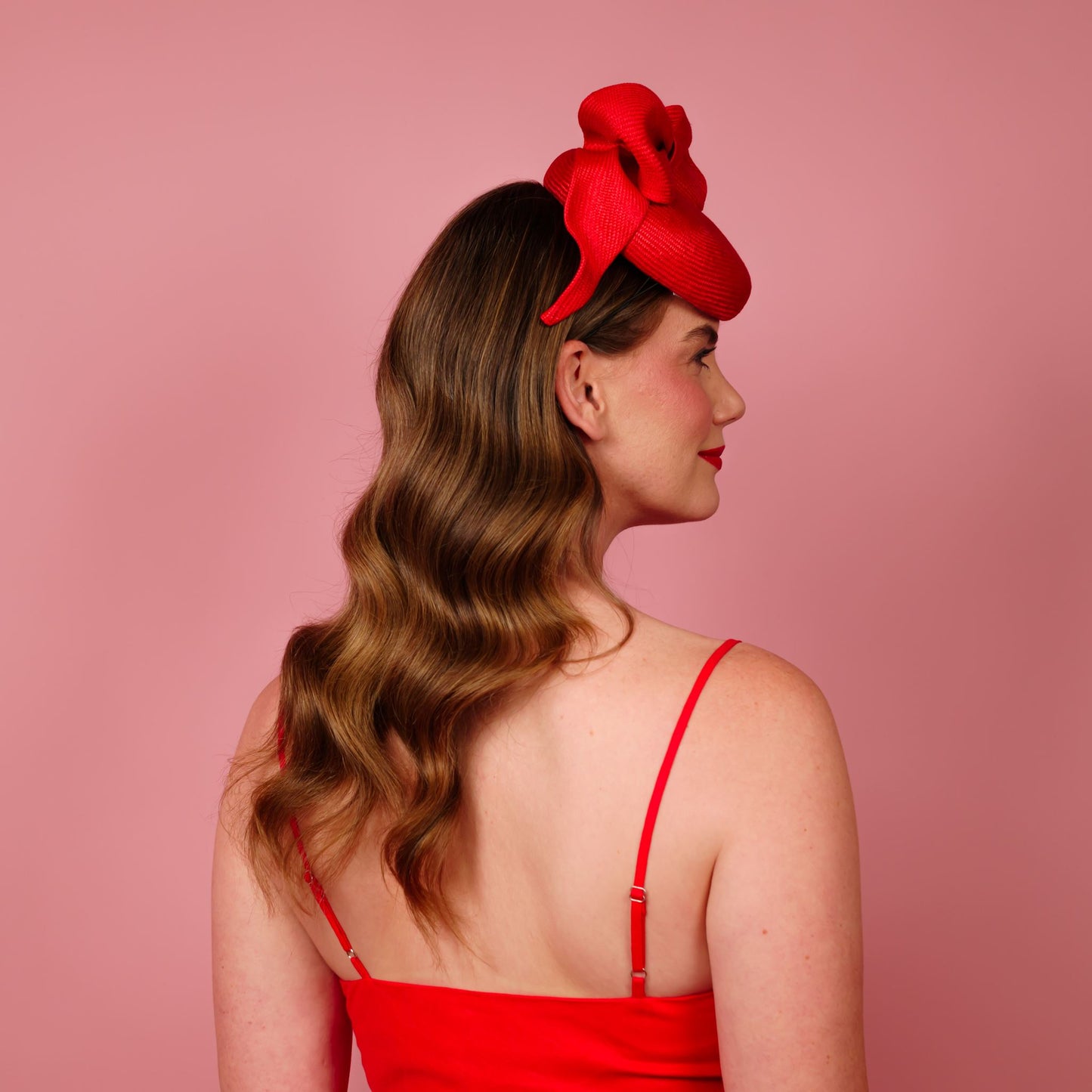 Caelia button beret with sculpted bow trim in red