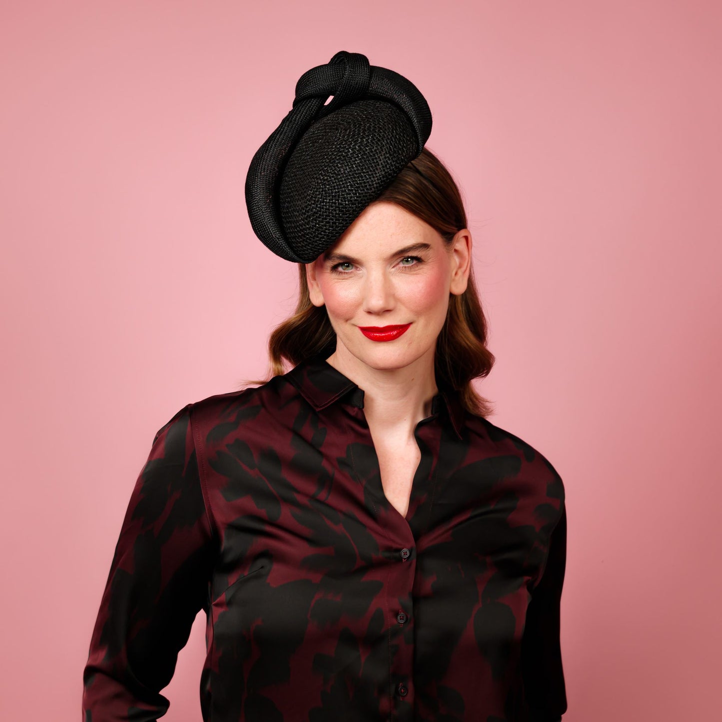 Celeste Beret with Knotted Trim in Textured Black Straw