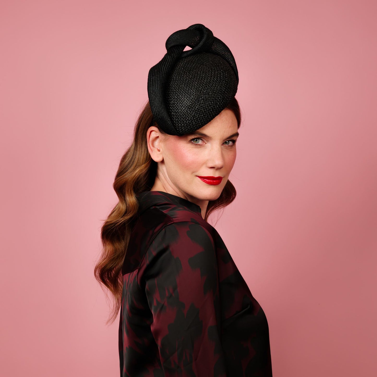 Celeste Beret with Knotted Trim in Textured Black Straw