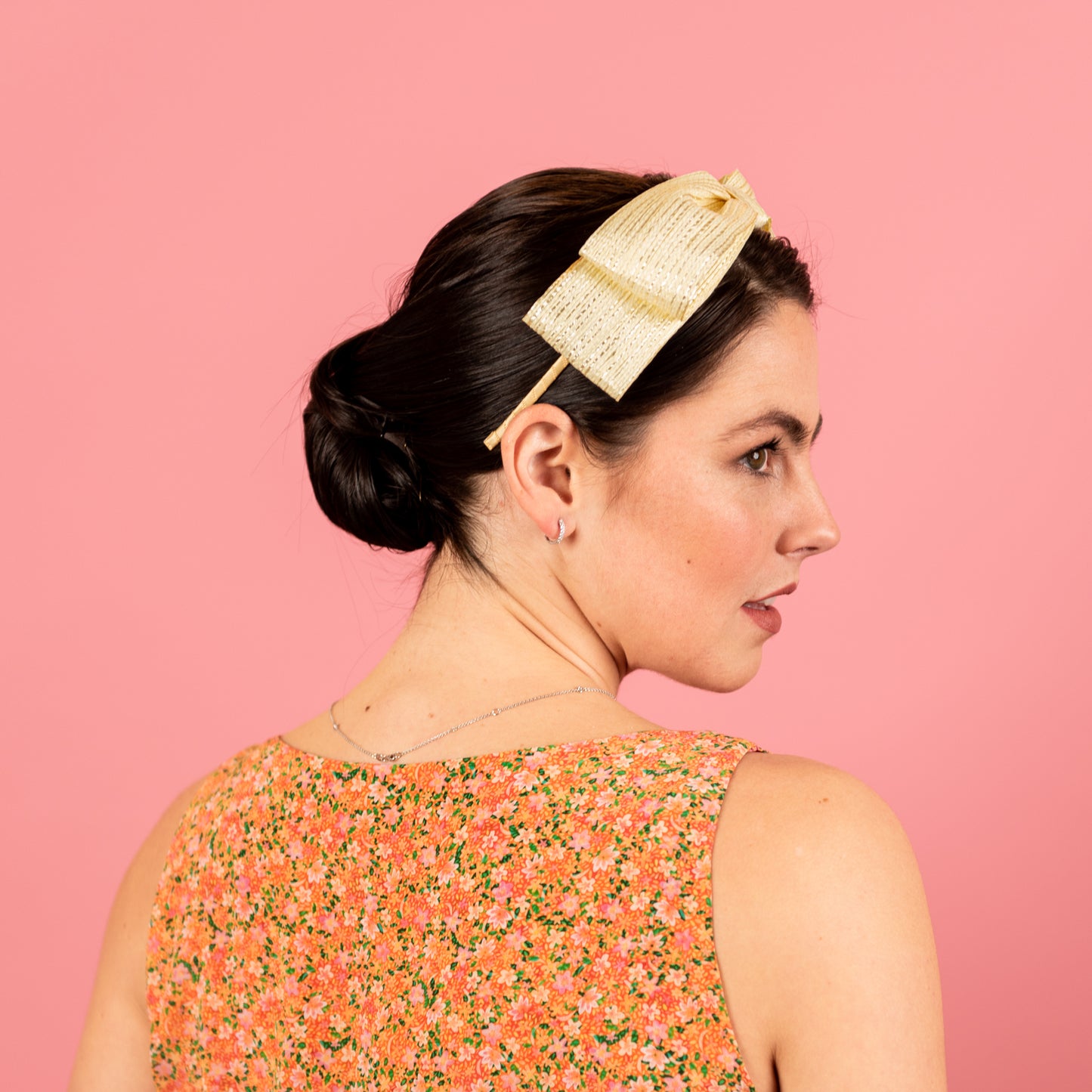 Flick Bow Headband in cream vintage straw braid