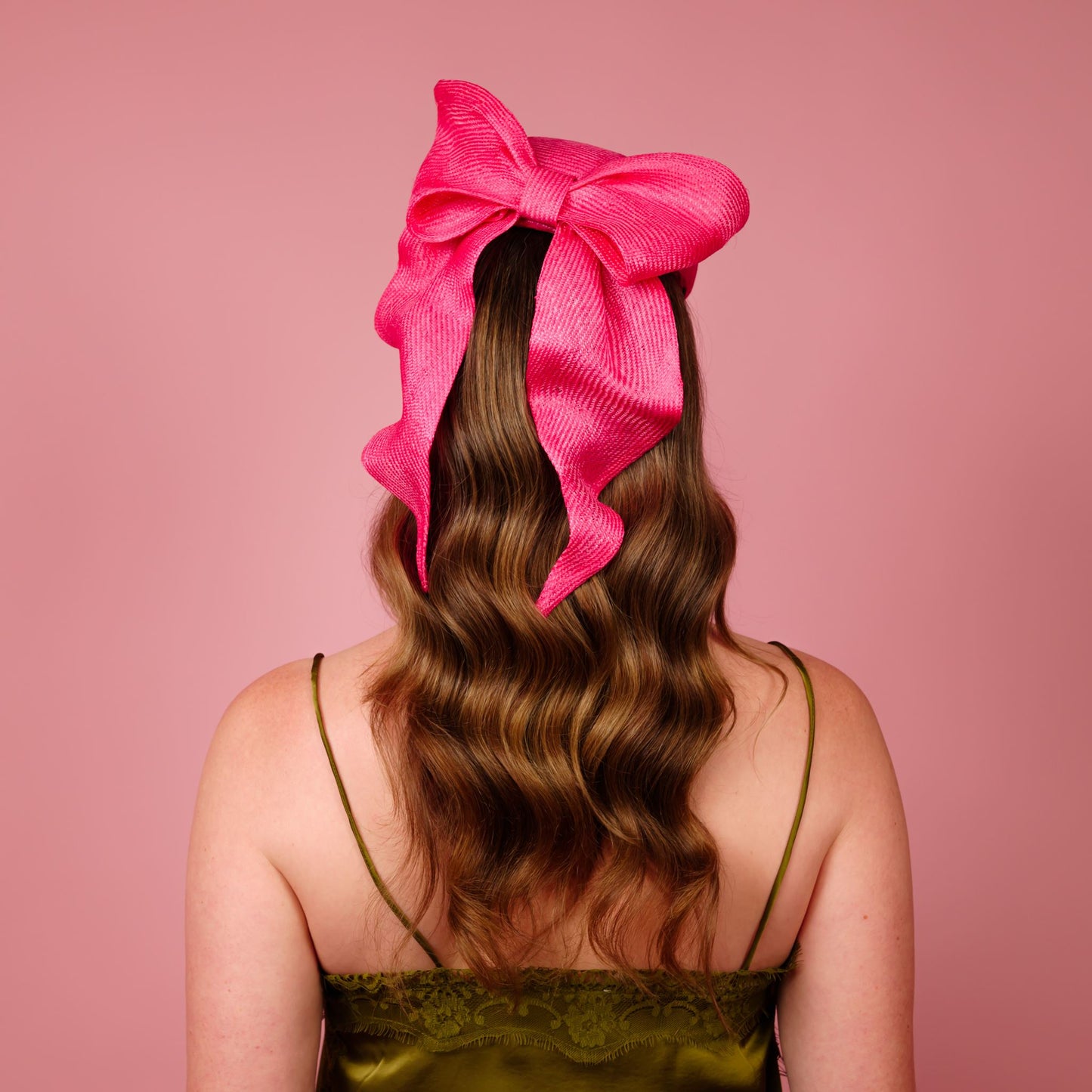 Gale beret with sculpted bow trim in pink