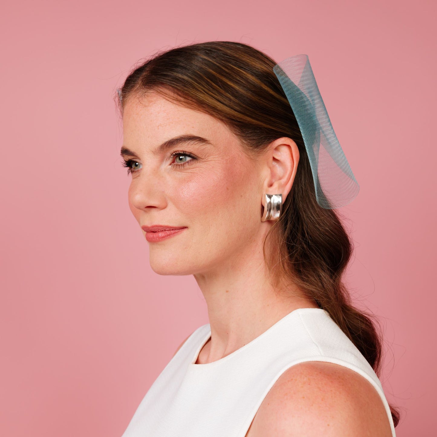 Marni back of the head crinoline bow with comb in blue
