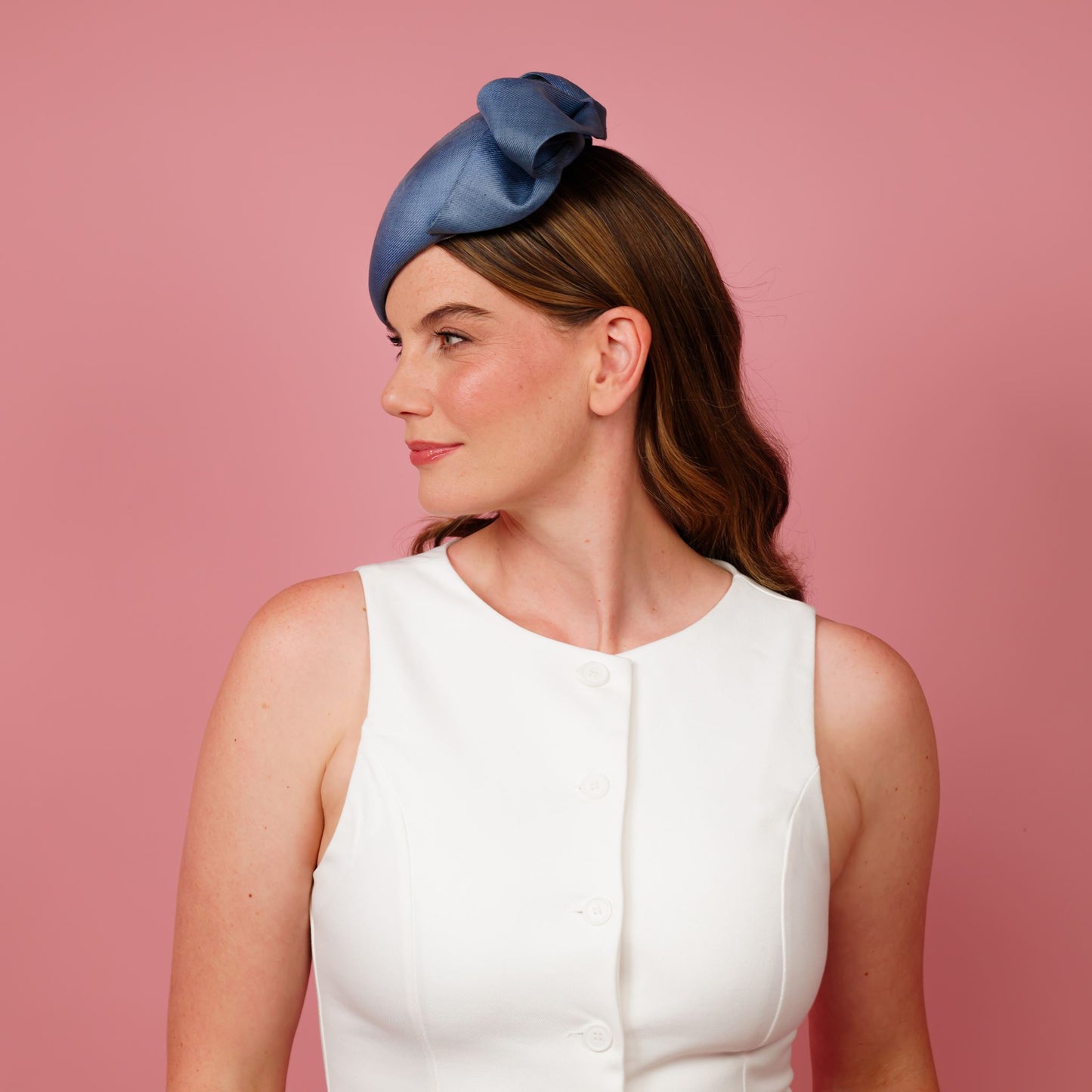 May Beret with bow in denim blue straw