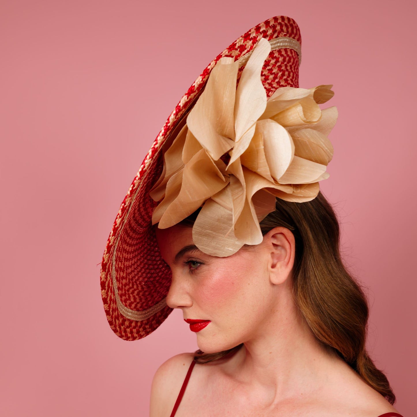 Monica large saucer in red and cream with cream silk poppy flower trim