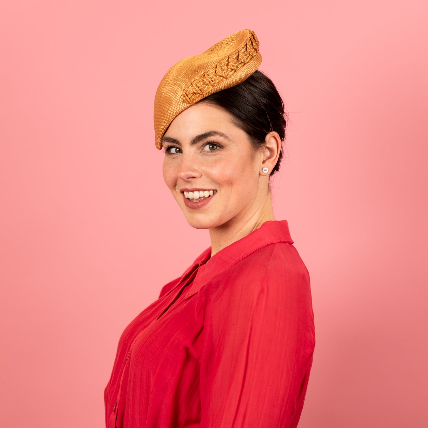 Sophie Beret in Textured Straw Trim in Gold