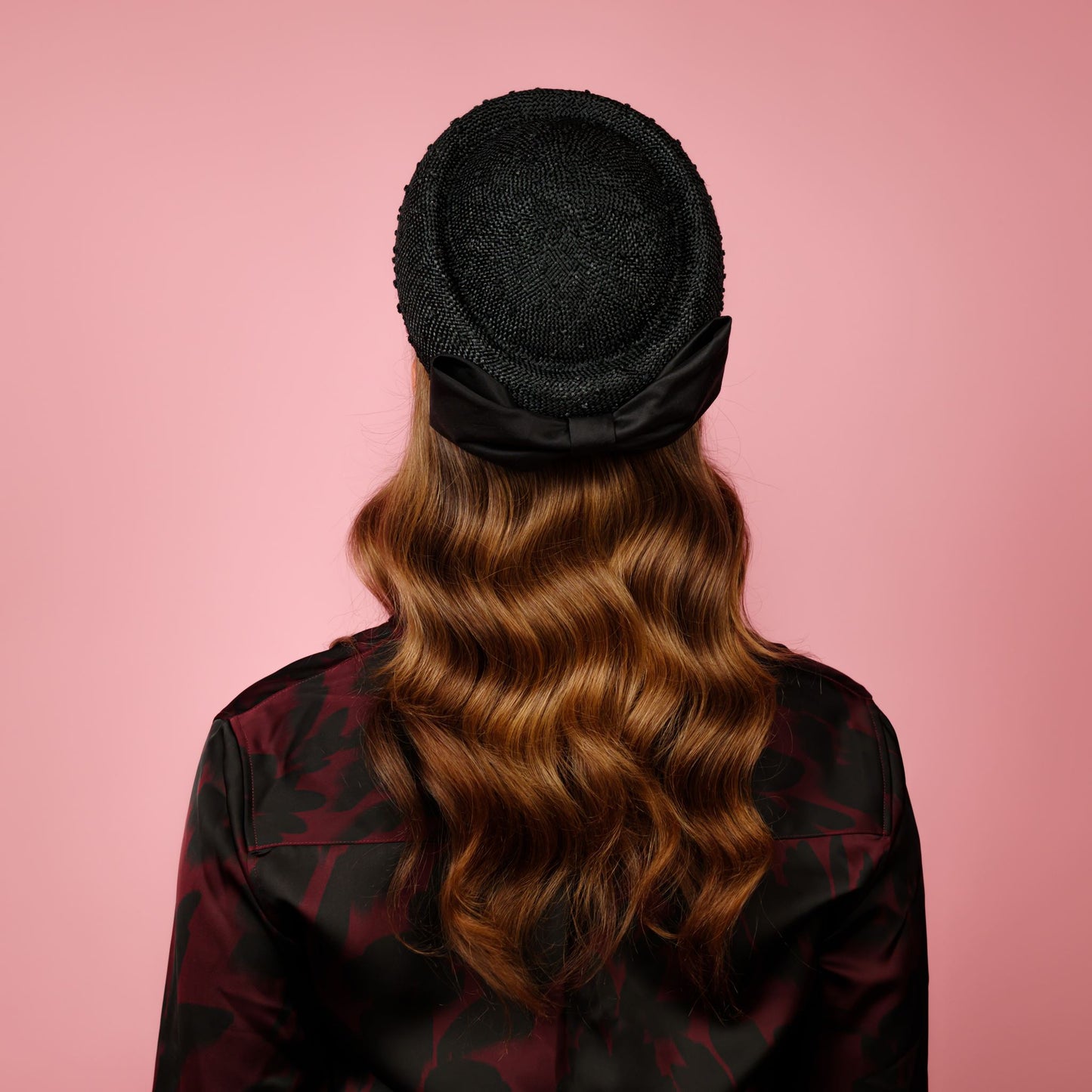 Taylor Pillbox in knotted straw with silk bow in black