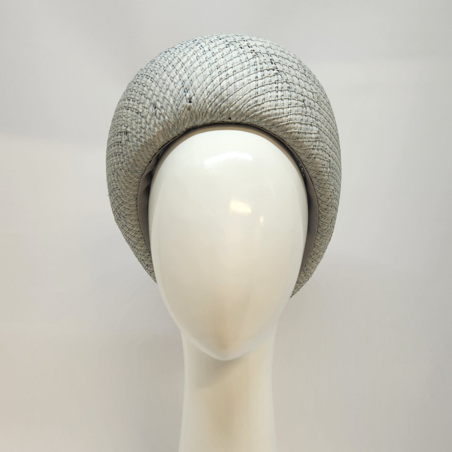 Tia Beret in pale blue